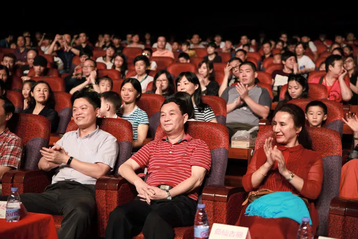 海雅大剧院首次作为文博会专项活动点 | 中外大魔法师汇聚深圳魔术艺术节