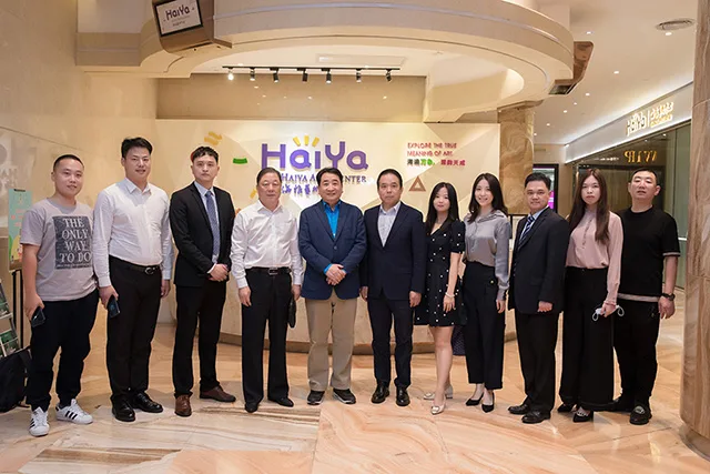 香港各界文化促进会主席涂辉龙会见著名相声表演艺术家姜昆