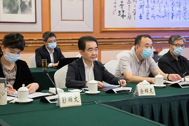 全国政协调研组在深进行专题调研