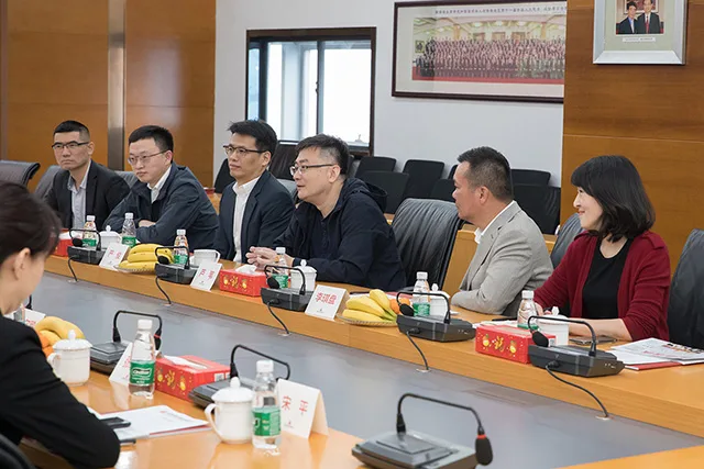 中信银行深圳分行党委书记、行长芦苇一行来海雅集团调研