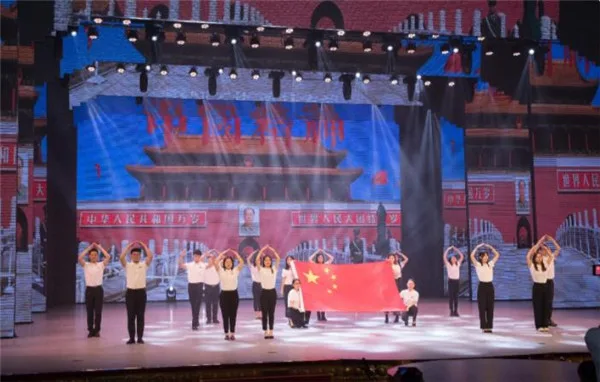 香港商报 | 深圳海雅集團舉辦慶祝建黨100周年匯演