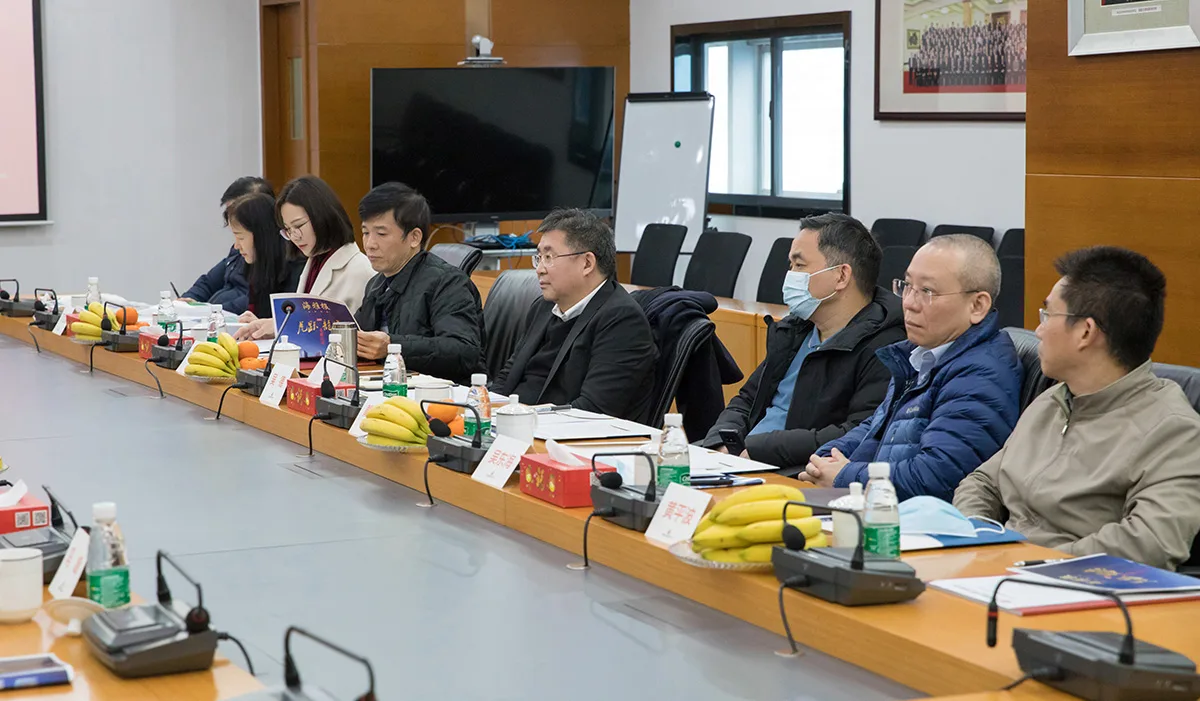 深圳市税务局党委委员、副局长吴德一行到海雅集团调研