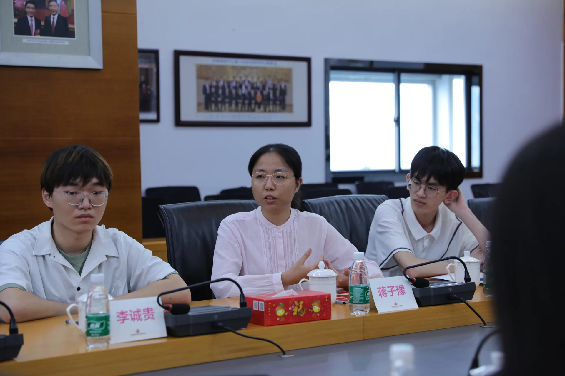 助力青年成长 | 涂辉龙主席会见香港中文大学（深圳）教育基金会一行并寄语获奖学生