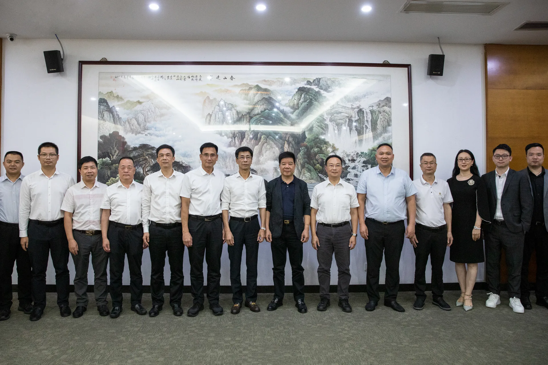 助力乡村振兴 | 2023年汕尾荔枝“12221”市场体系建设暨农产品品牌推介会在海雅缤纷城举行