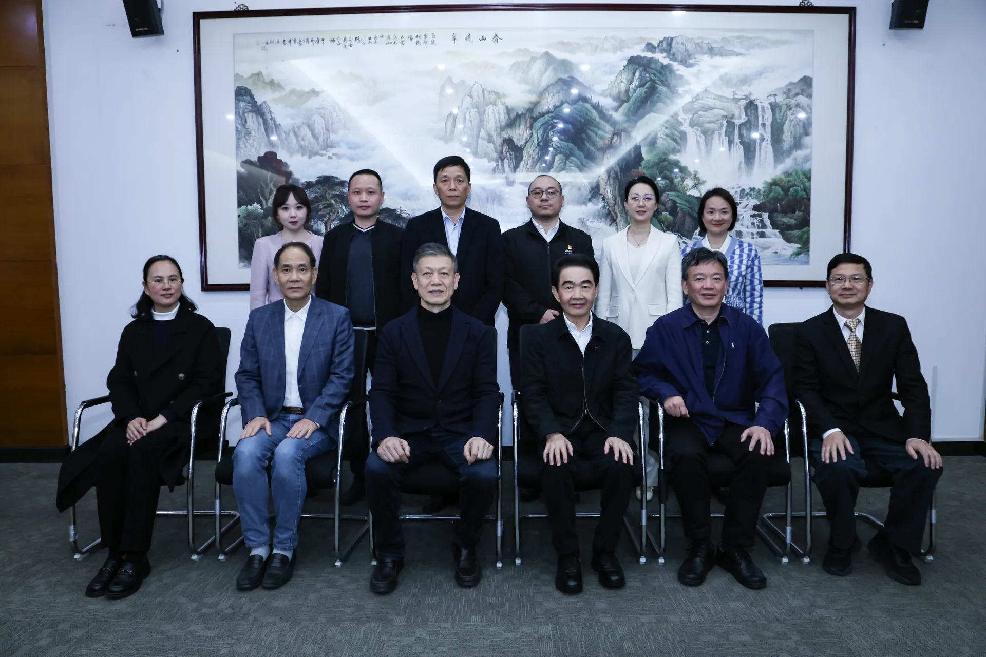 携手海雅共筑梦！深圳市慈善会戴北方会长一行到深圳海雅（集团）有限公司走访交流